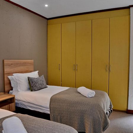 Anew Hotel Ocean Reef Zinkwazi エクステリア 写真
